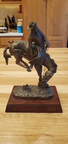 Frederick remington bronze - remington,